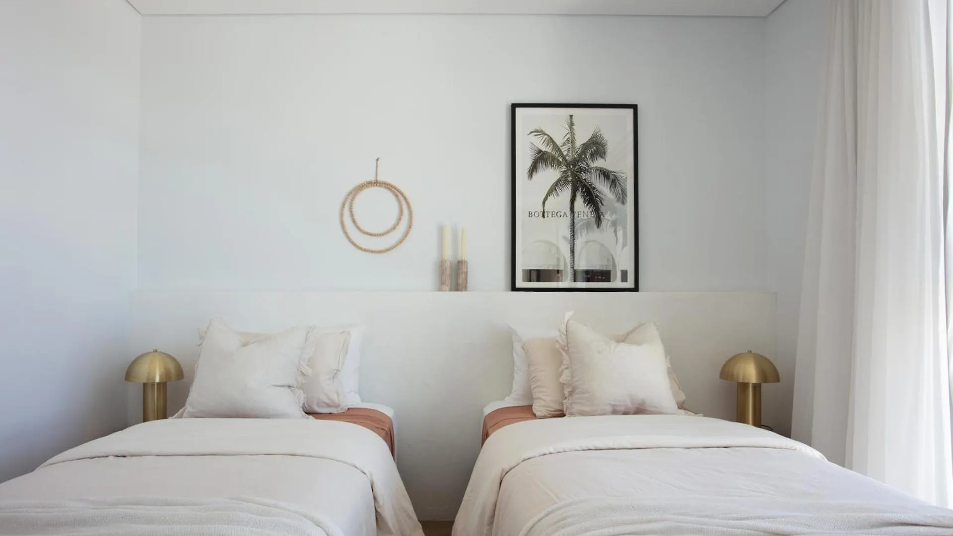 Villa Sol - Luxury 3 Bedroom Villa In Kirra Gold Coast